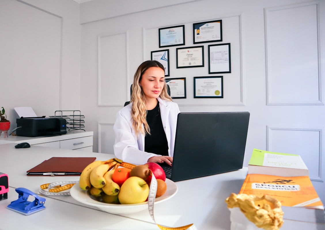 Alimentație echilibrată și stil de viață sănătos